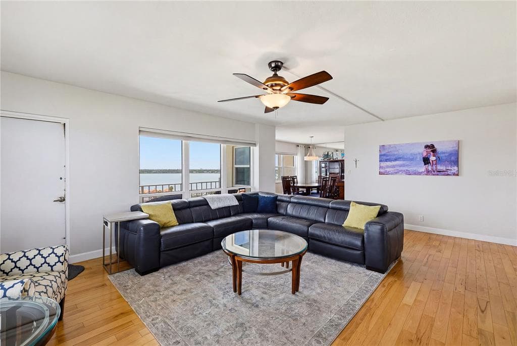 1621 GULF BOULEVARD 1408 photo 11