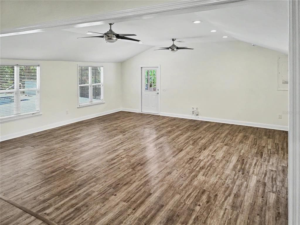 2202 AMITY COURT photo 24