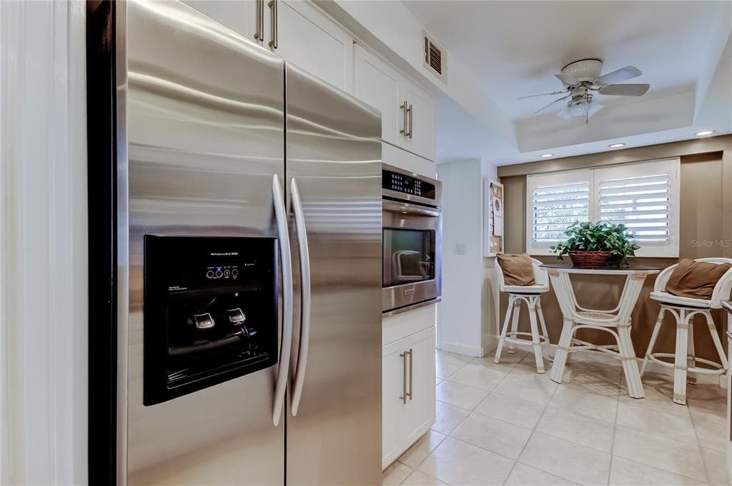 9450 HARBOR GREENS WAY 301 photo 11