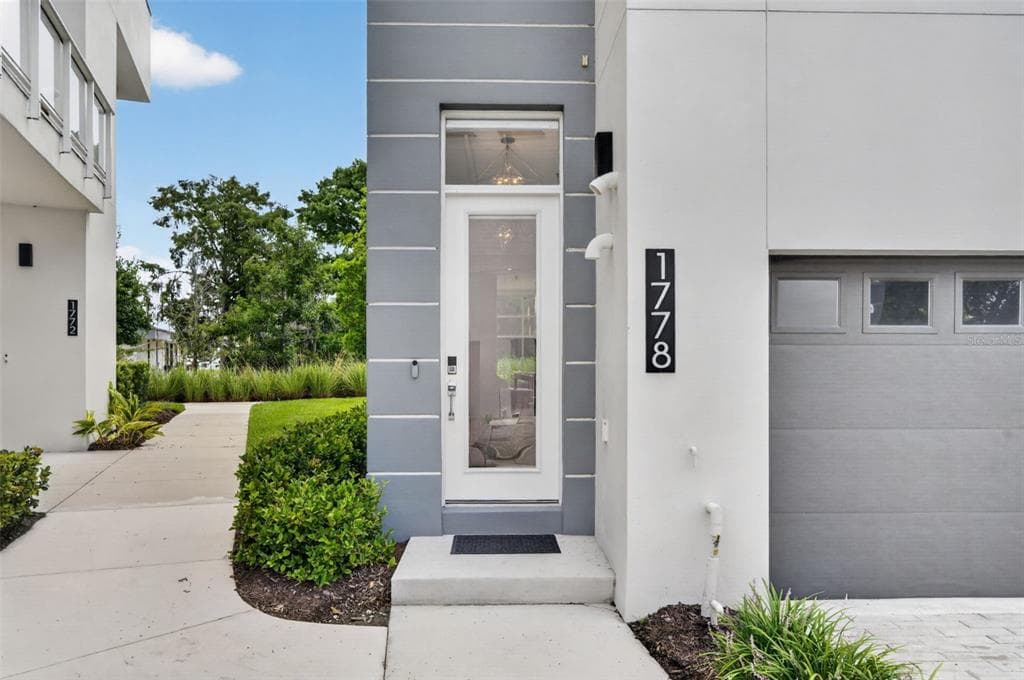 1778 MONDRIAN CIRCLE 5
