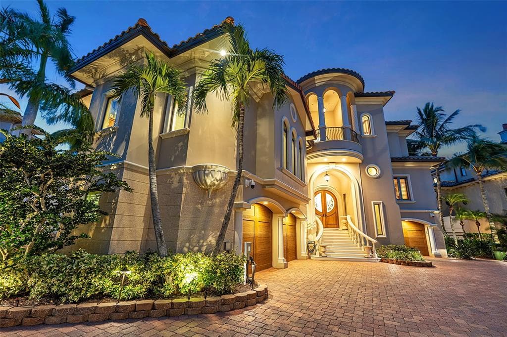 1372 HARBOR DRIVE 2