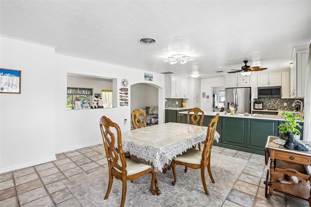 806 BLUE HERON BOULEVARD 5