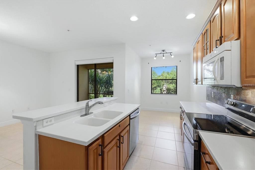 4224 VIA PIEDRA CIRCLE 4-102 photo 19