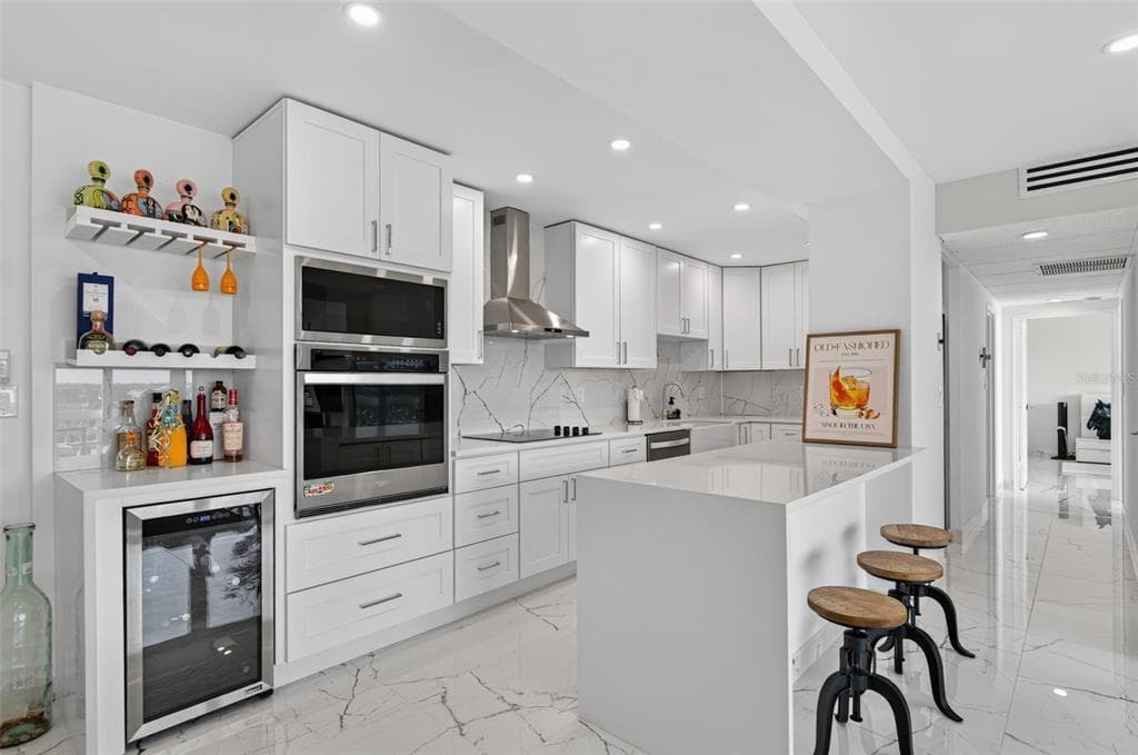 31 ISLAND WAY 508 photo 12