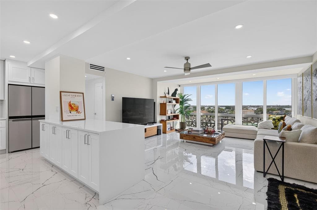 31 ISLAND WAY 508 photo 10