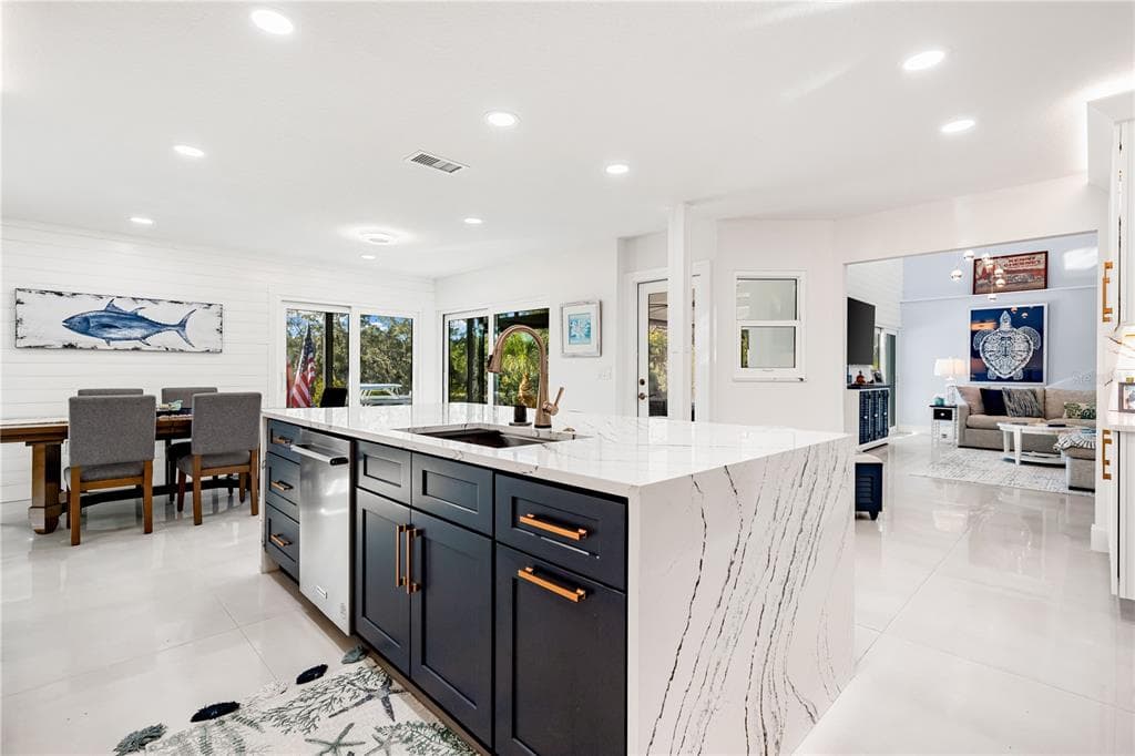 2500 MONTEREY STREET photo 20