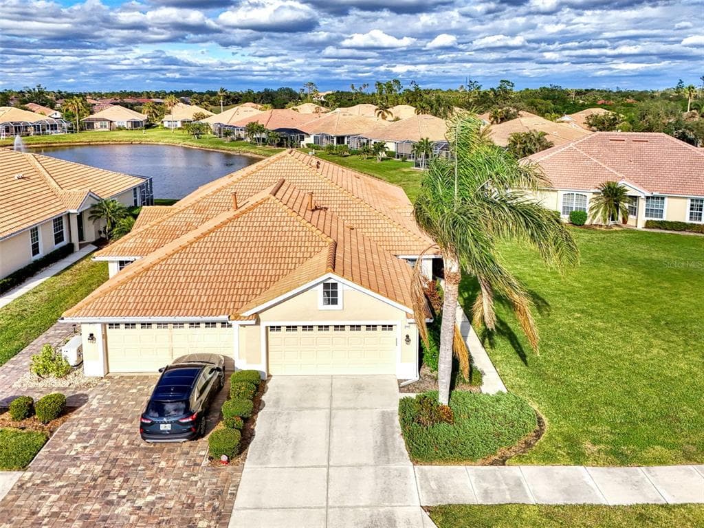 4980 WHISPERING OAKS DRIVE photo 3