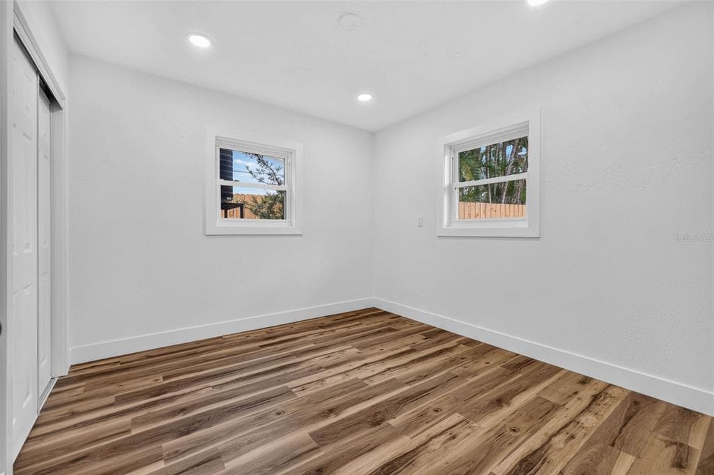 1524 CARSON CIRCLE NE photo 20