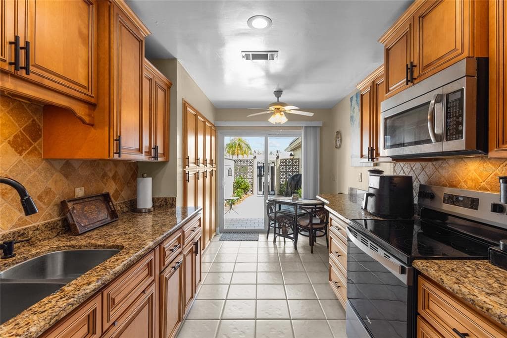 531 BOCA CIEGA POINT BOULEVARD S 531 photo 17