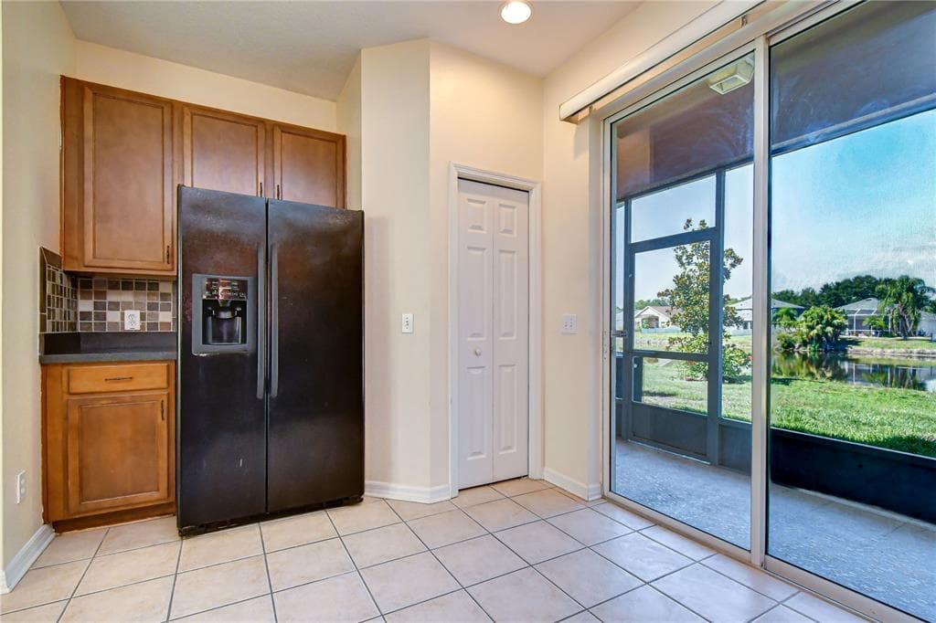 6919 TOWERING SPRUCE DR photo 17