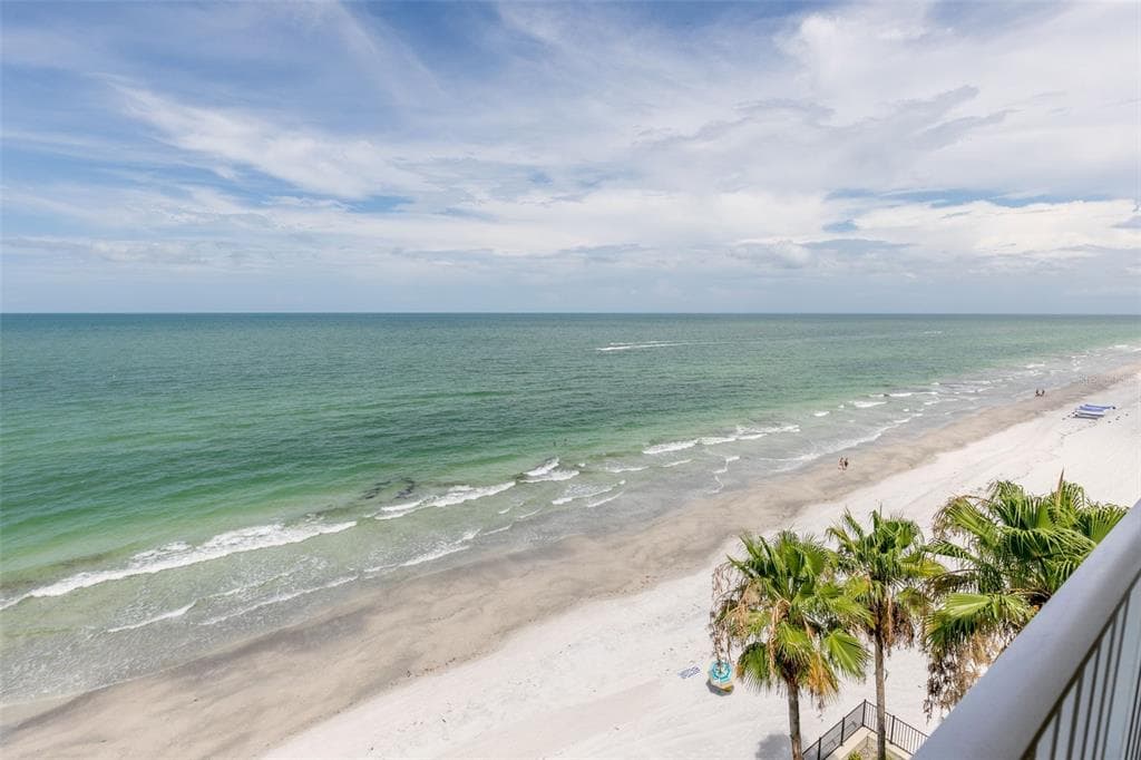 16450 GULF BOULEVARD 762 photo 17