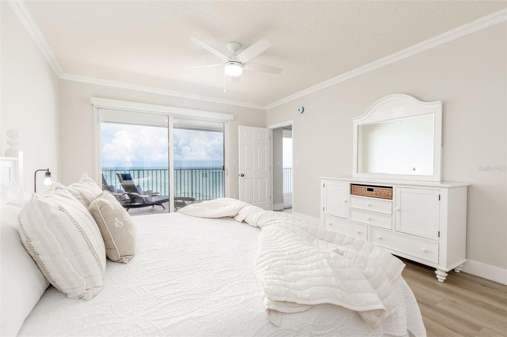 16450 GULF BOULEVARD 762 photo 22