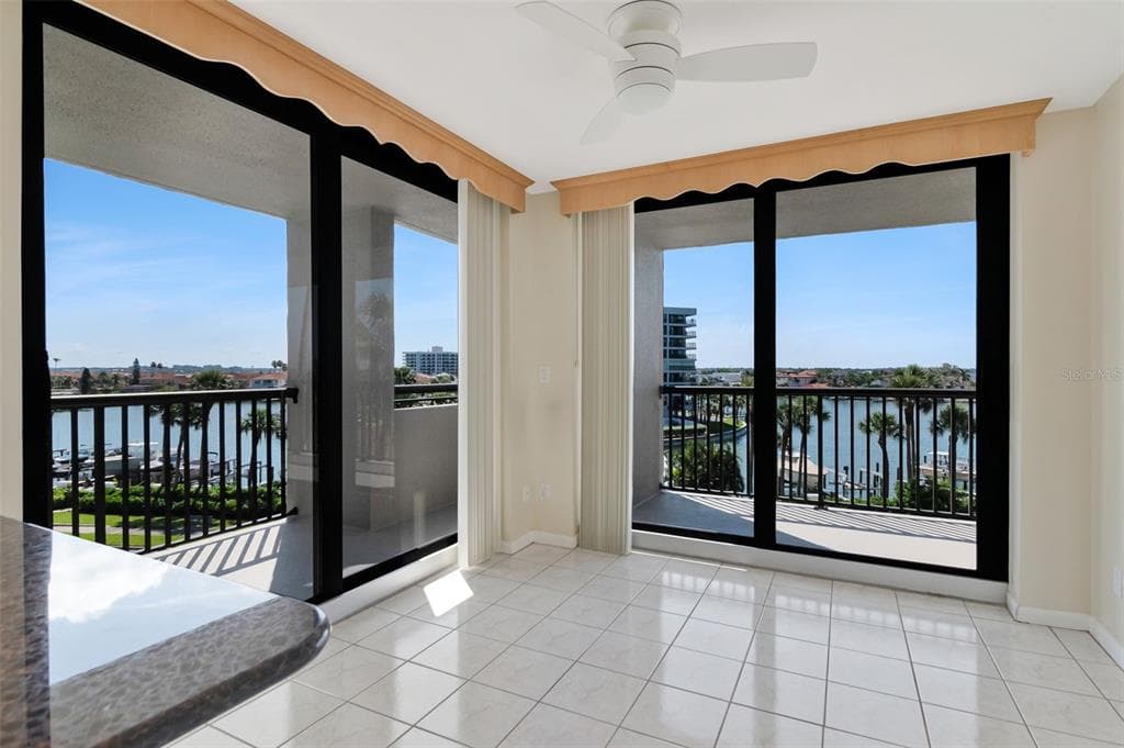 1660 GULF BOULEVARD 407 photo 13