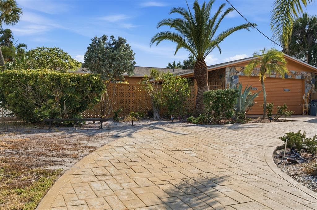 412 HERMOSITA DRIVE 3