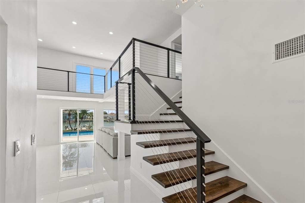 775 CAPRI BOULEVARD 5