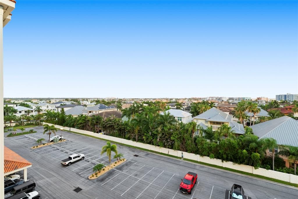 17717 GULF BOULEVARD 604 photo 12