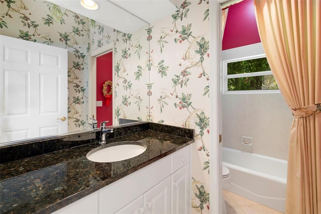 2528 TOM MORRIS DRIVE photo 13