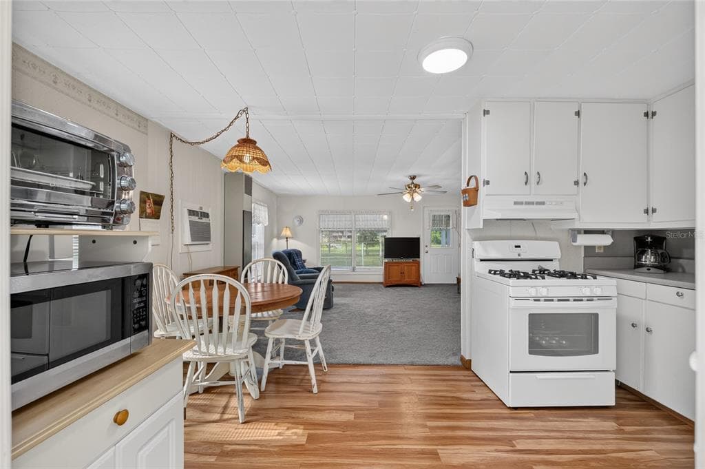 148 LAKE SHORE TERRACE photo 6