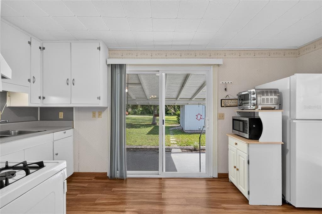 148 LAKE SHORE TERRACE photo 7