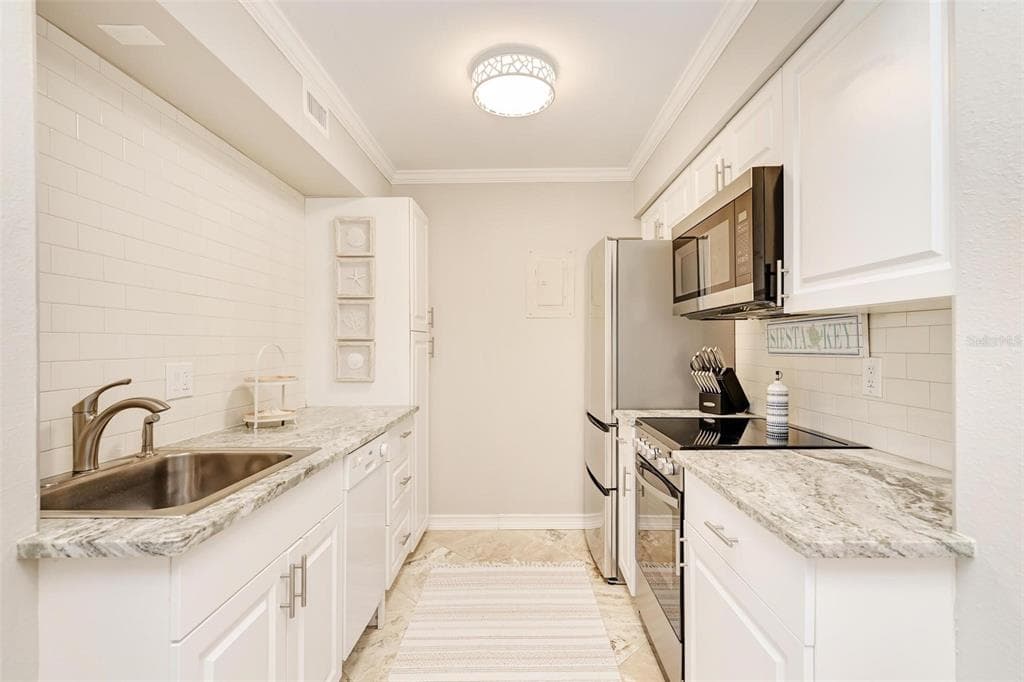 5683 MIDNIGHT PASS ROAD 105 photo 8