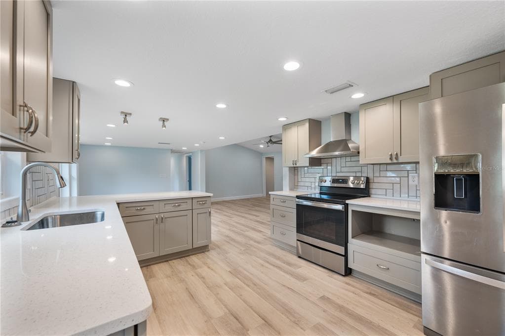 5418 COOPER LANE 3