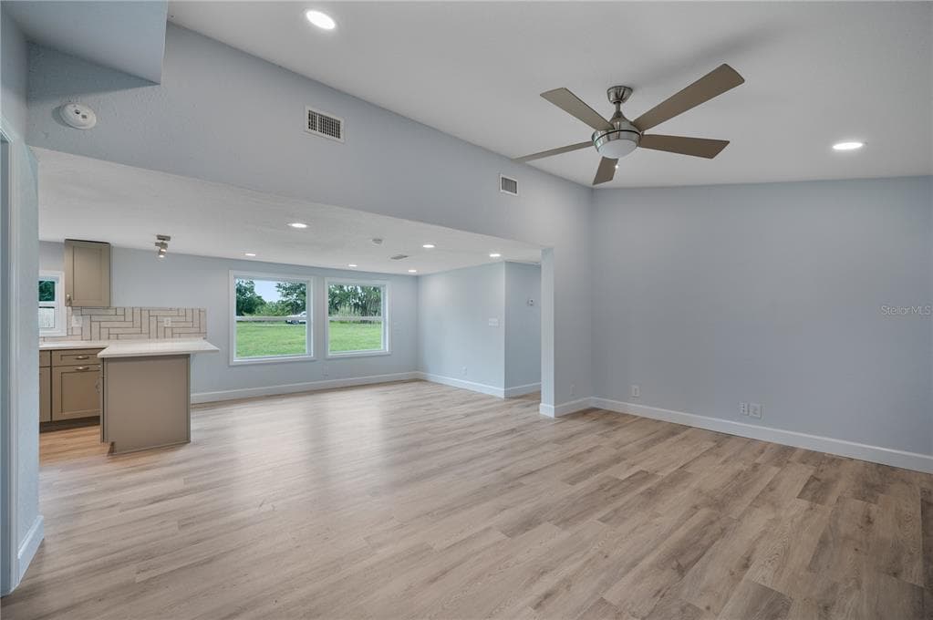 5418 COOPER LANE photo 9