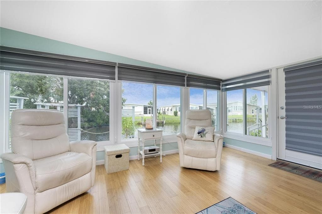 624 BLACKBURN BOULEVARD photo 7