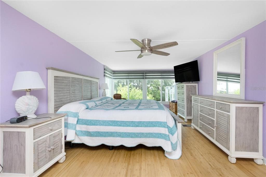 624 BLACKBURN BOULEVARD photo 25