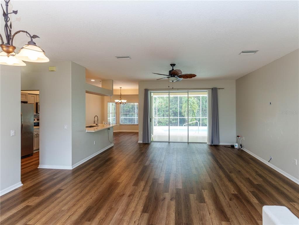 8153 BAYTREE DRIVE photo 11