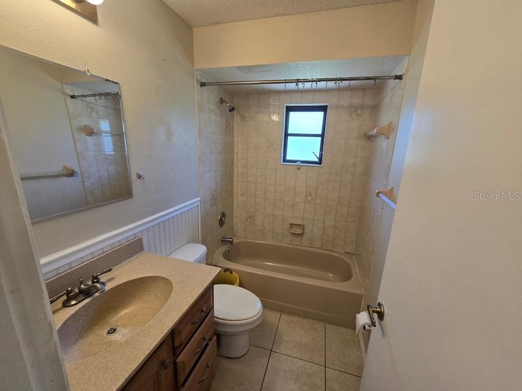 279 KINDRED BOULEVARD photo 15