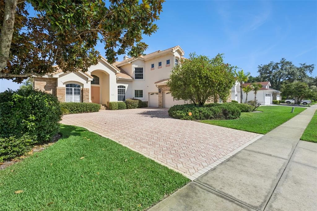 1901 EDGEWATER DRIVE 4
