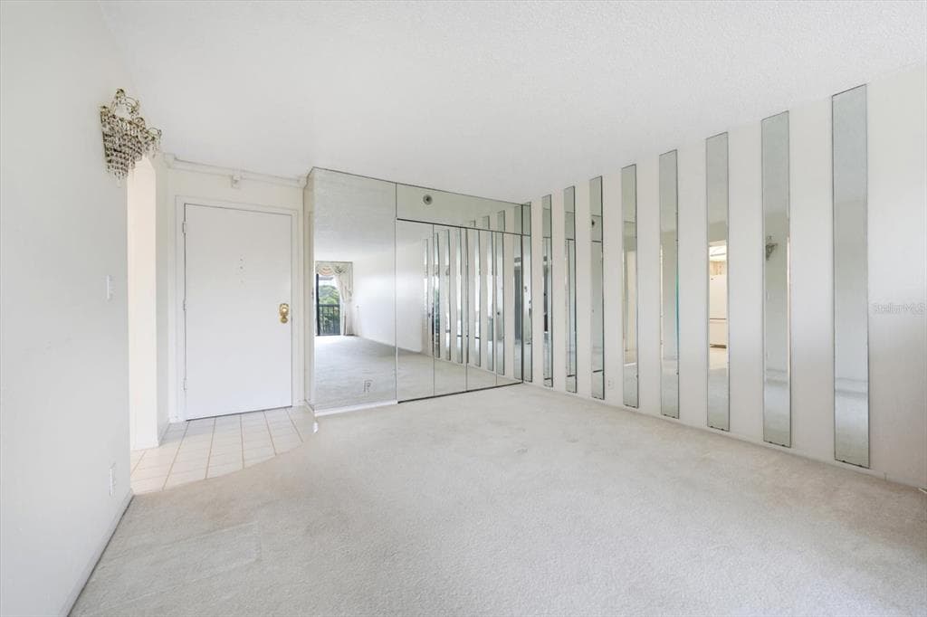 255 DOLPHIN POINT 307 photo 3