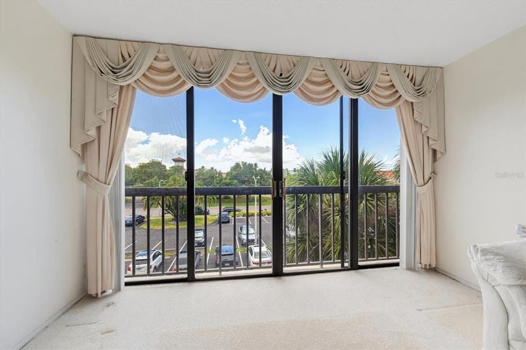 255 DOLPHIN POINT 307 photo 15