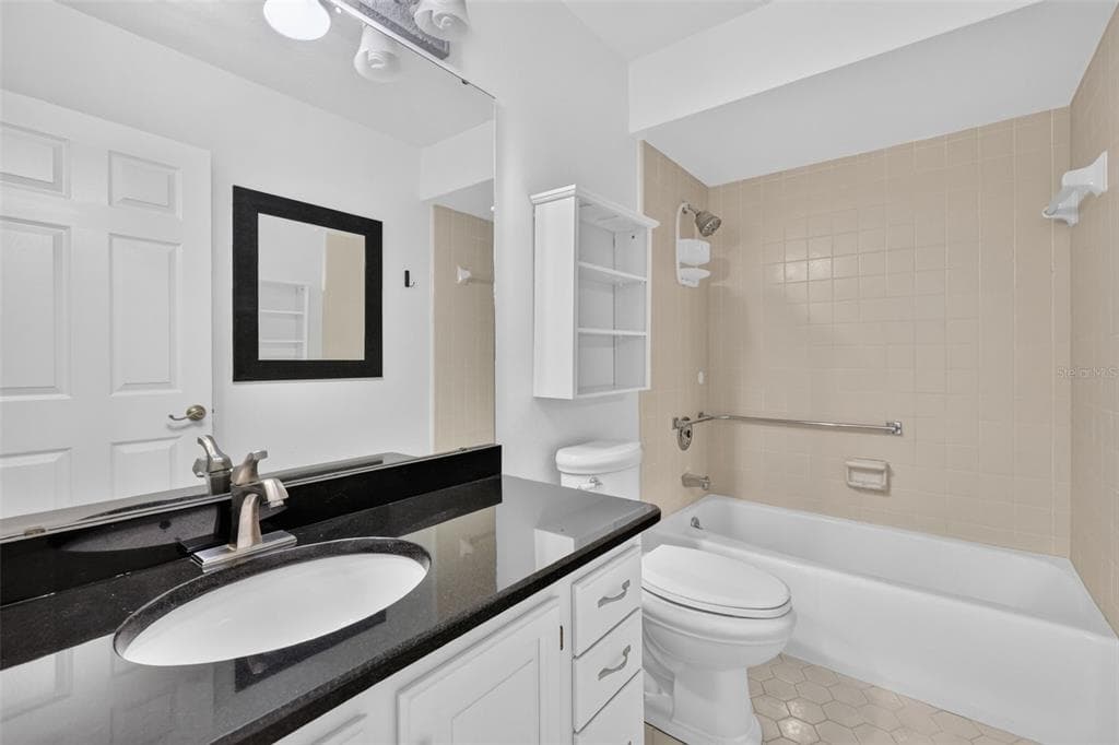 1111 LAKESHORE DRIVE C3 photo 13