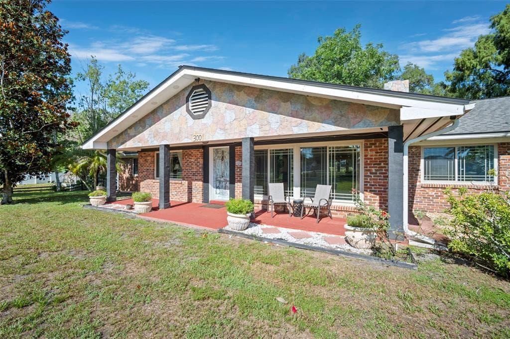 298-300 ORANGE AVENUE photo 4
