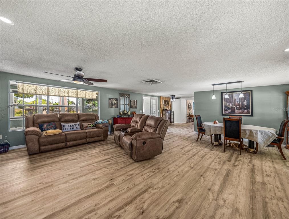246 CANAL DRIVE photo 8