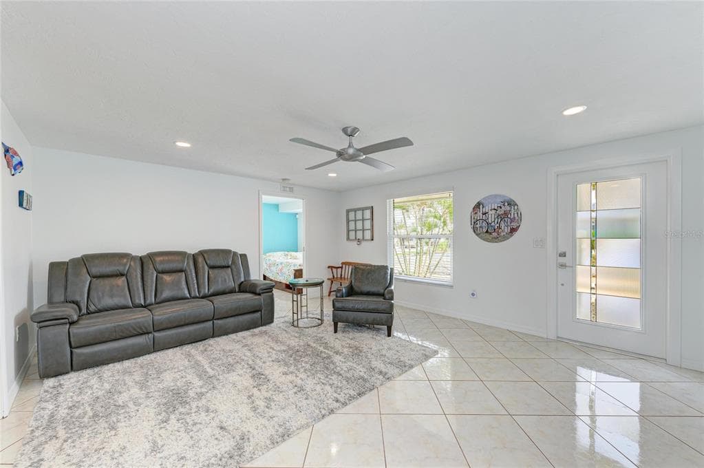 9907 ROYAL PALM DRIVE photo 9