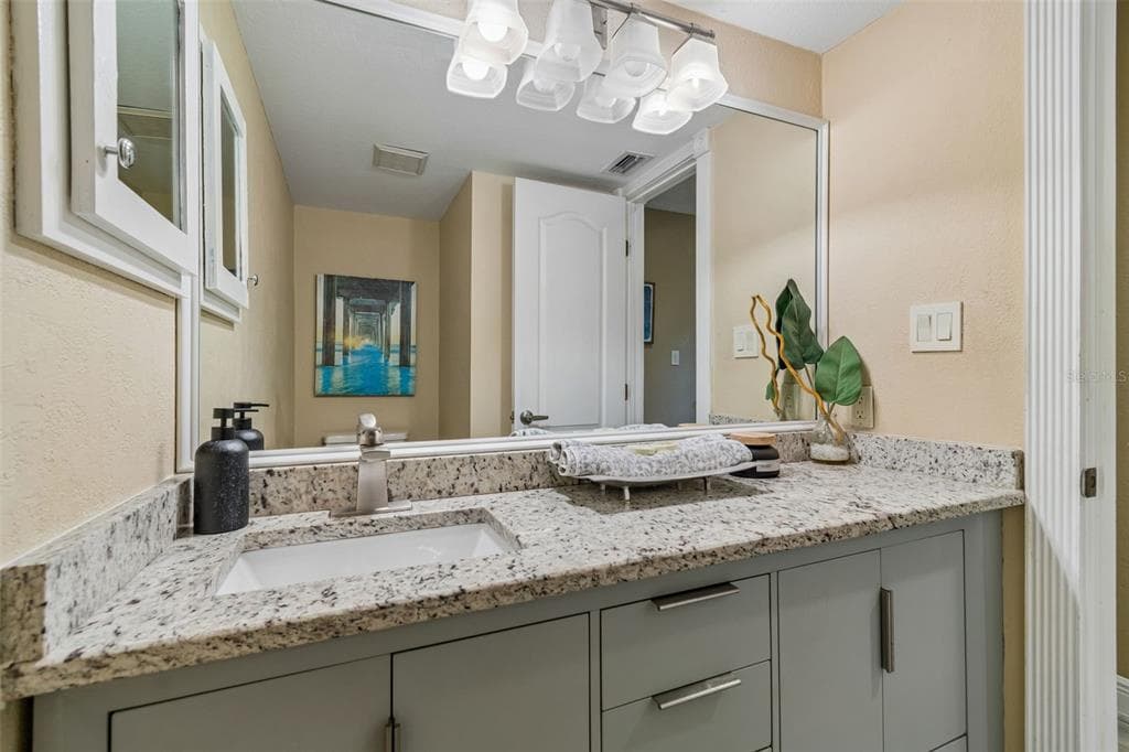 820 SYMPHONY ISLES BOULEVARD photo 21