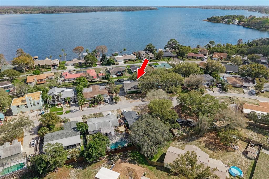 1462 LAKEVIEW DRIVE photo 2
