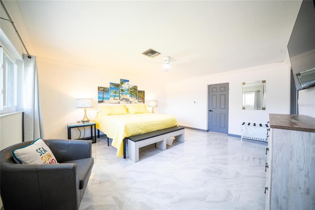 166 BAYSIDE DRIVE photo 18