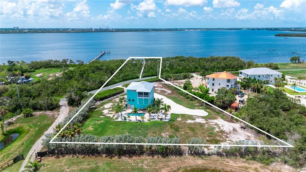180 HORSESHOE LOOP ROAD 1
