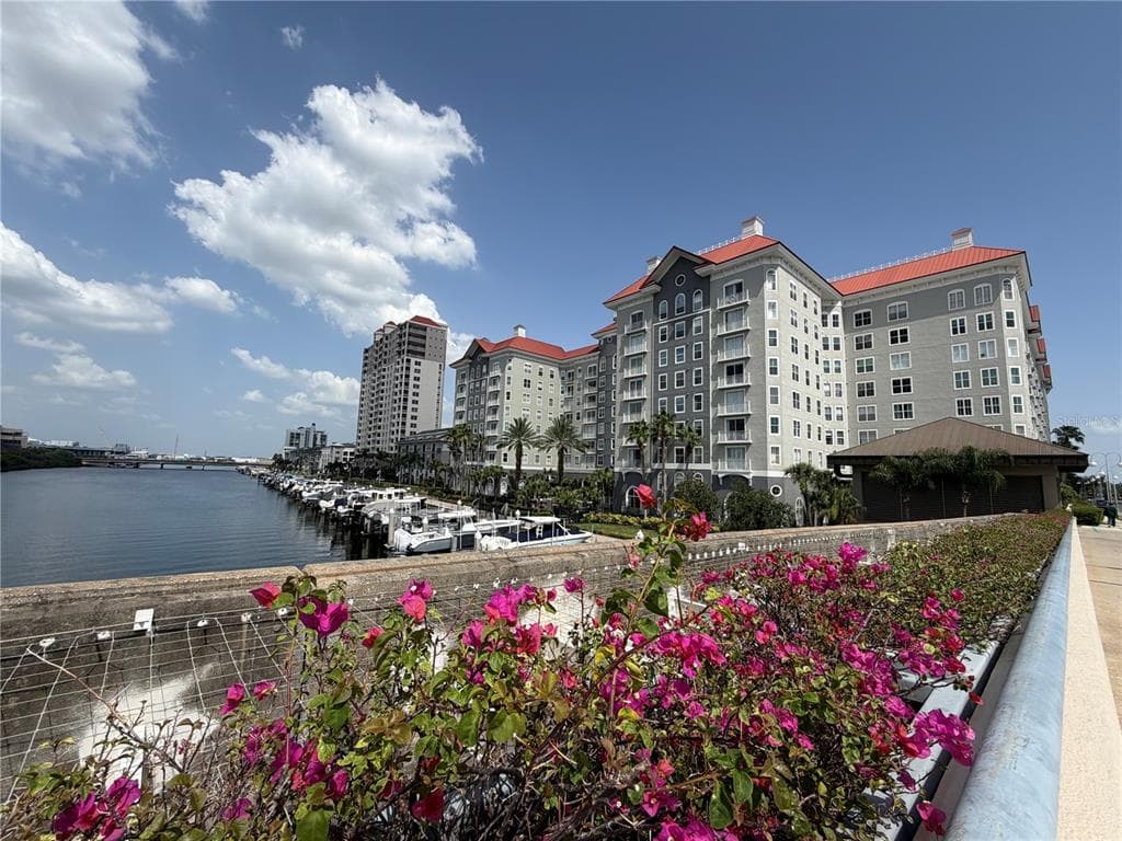 700 S HARBOUR ISLAND BOULEVARD #512 4