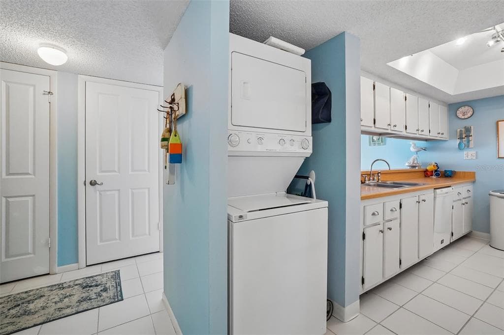 450 S GULFVIEW BOULEVARD 605 photo 19
