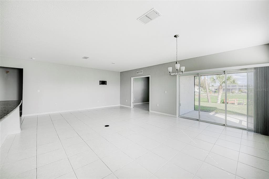 3215 BROOKLYN AVENUE photo 10