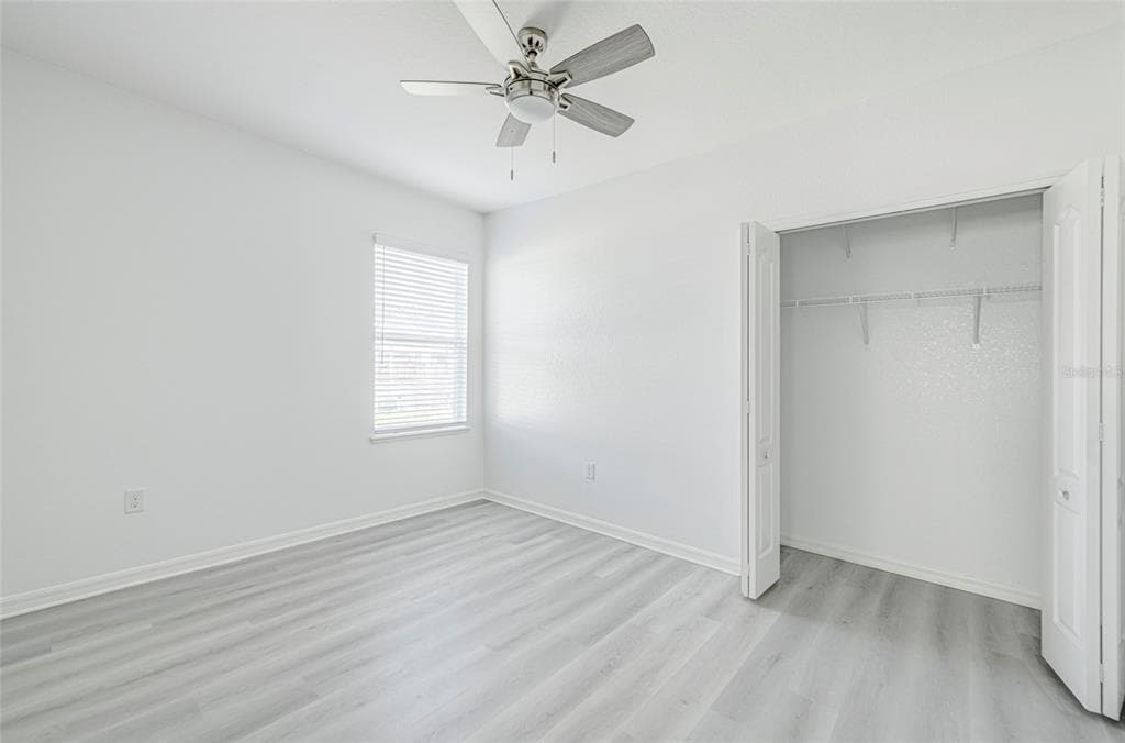 3215 BROOKLYN AVENUE photo 18