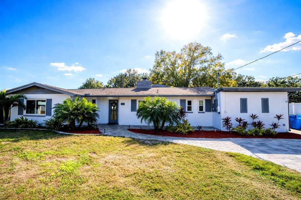 5101 VINSON DRIVE 1