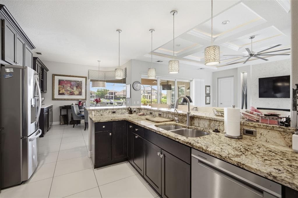 621 REGATTA WAY photo 21