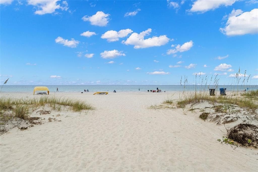 11500 GULF BOULEVARD 304 photo 2