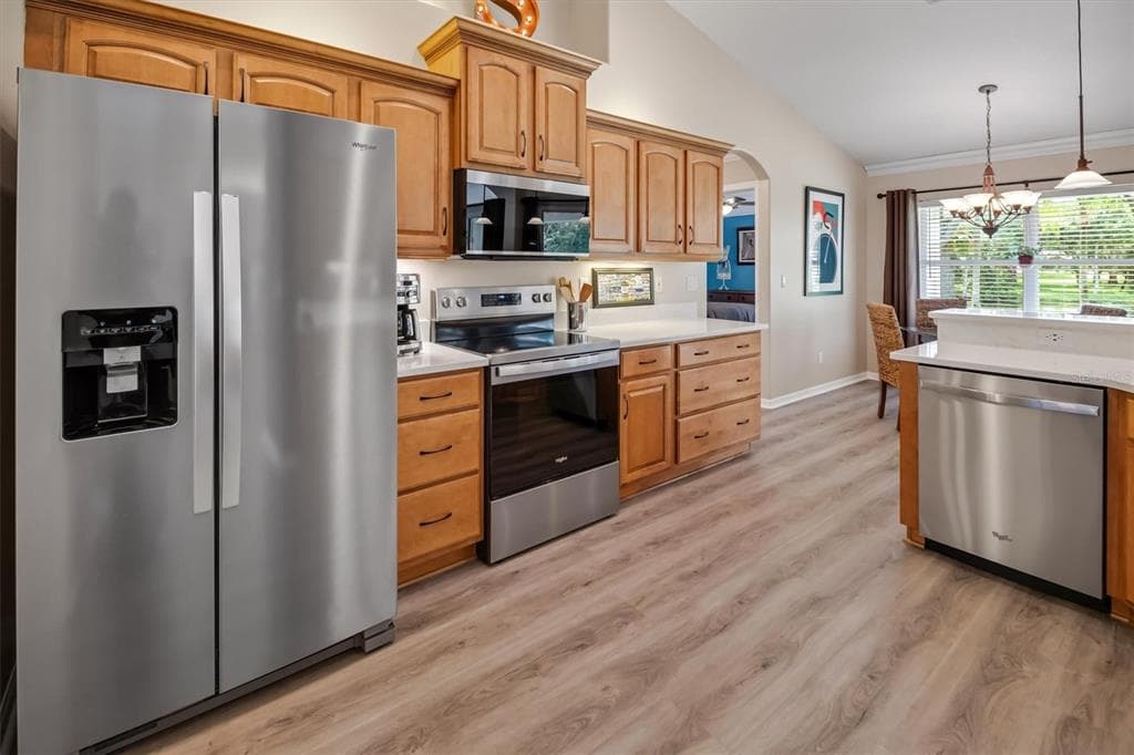 48 BARRING PLACE photo 14