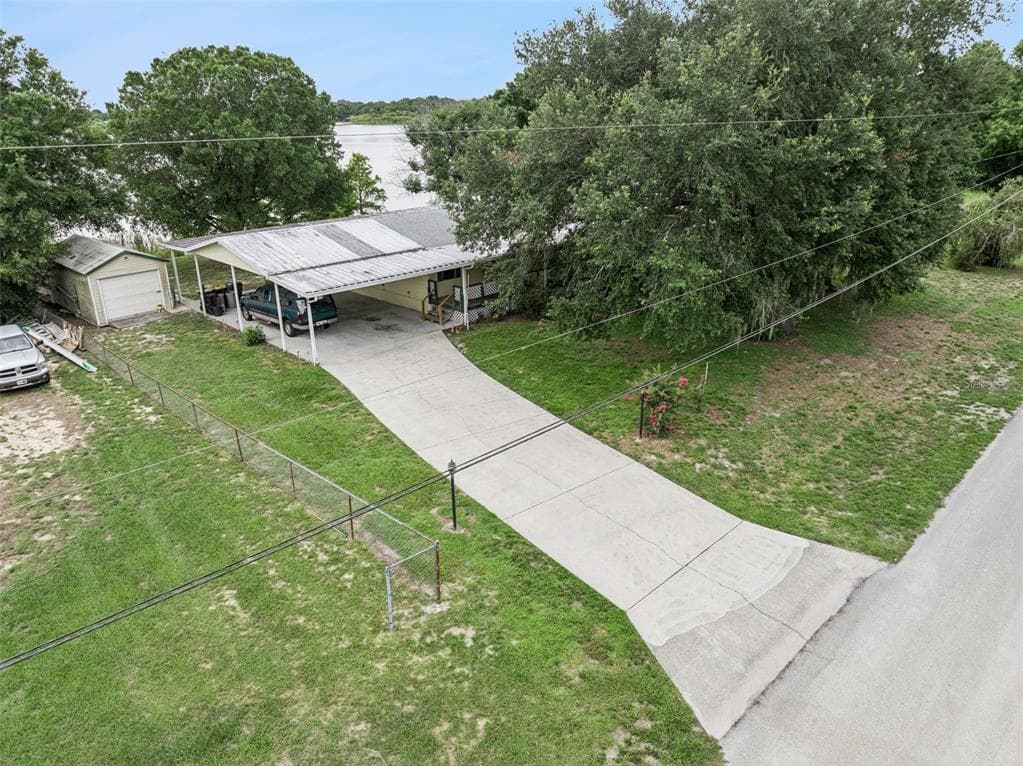 126 BERMUDA COURT photo 1